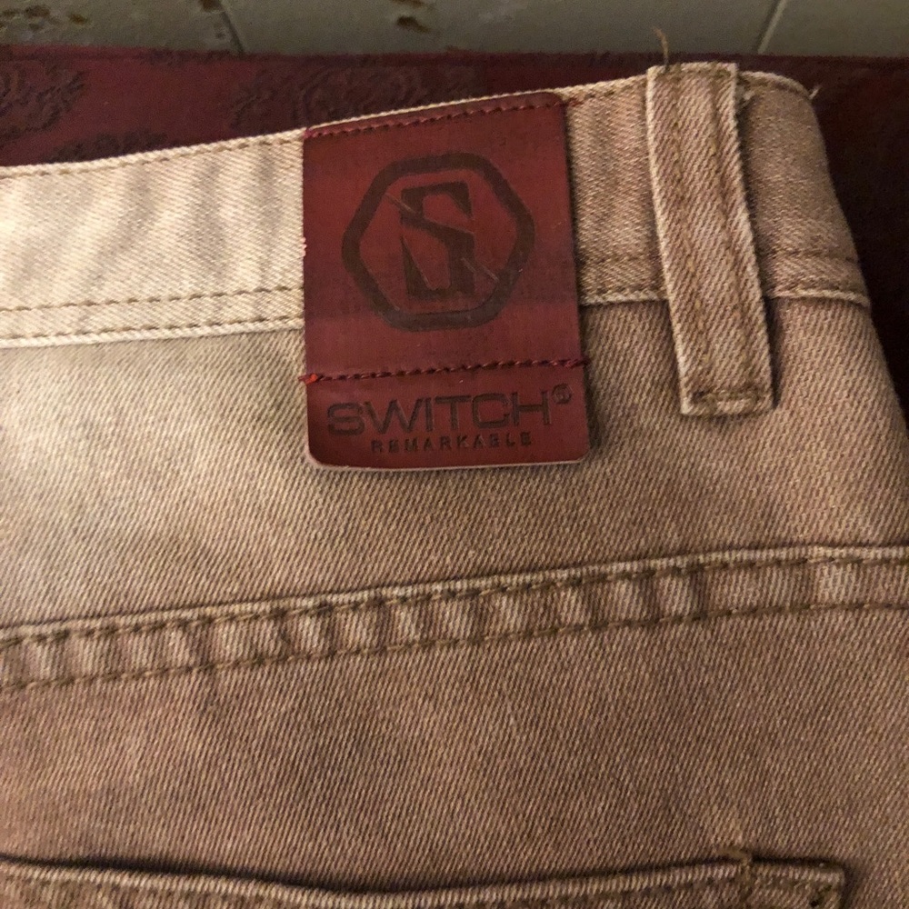 Men’s switch jeans 42x34 like new never worn.